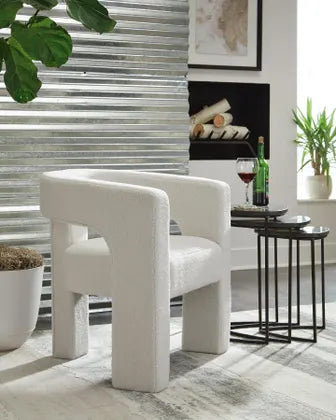 RENTAL-Landick Accent Chair