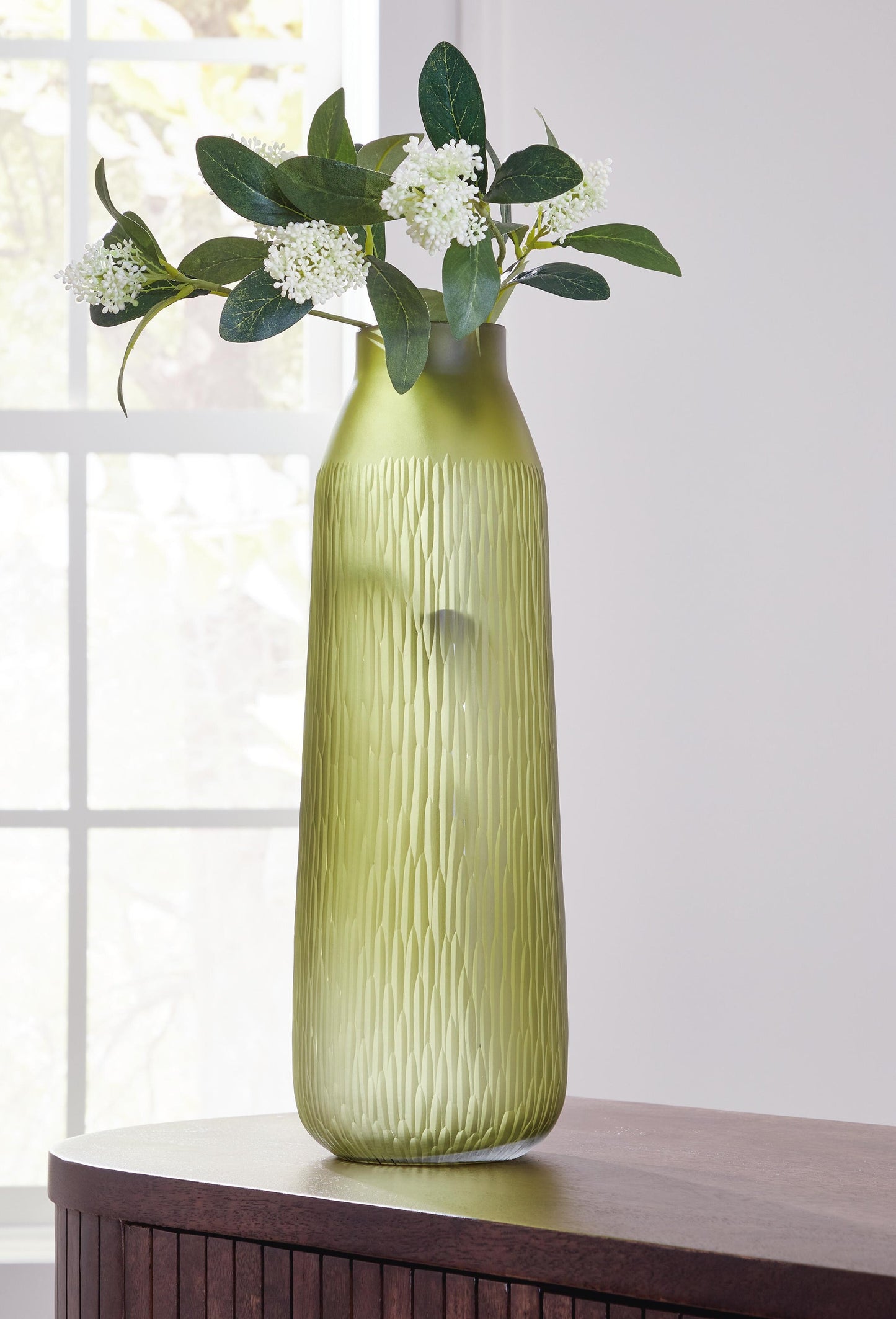 Ashley Express - Scottyard I/O Vase