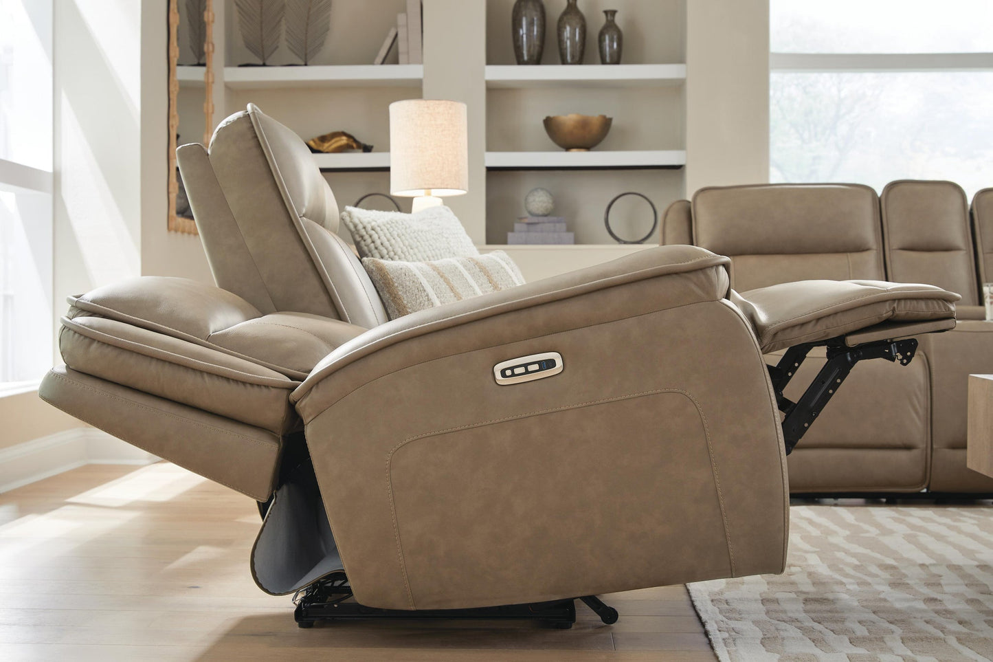 Glencroft PWR REC Loveseat/CON/ADJ HDRST